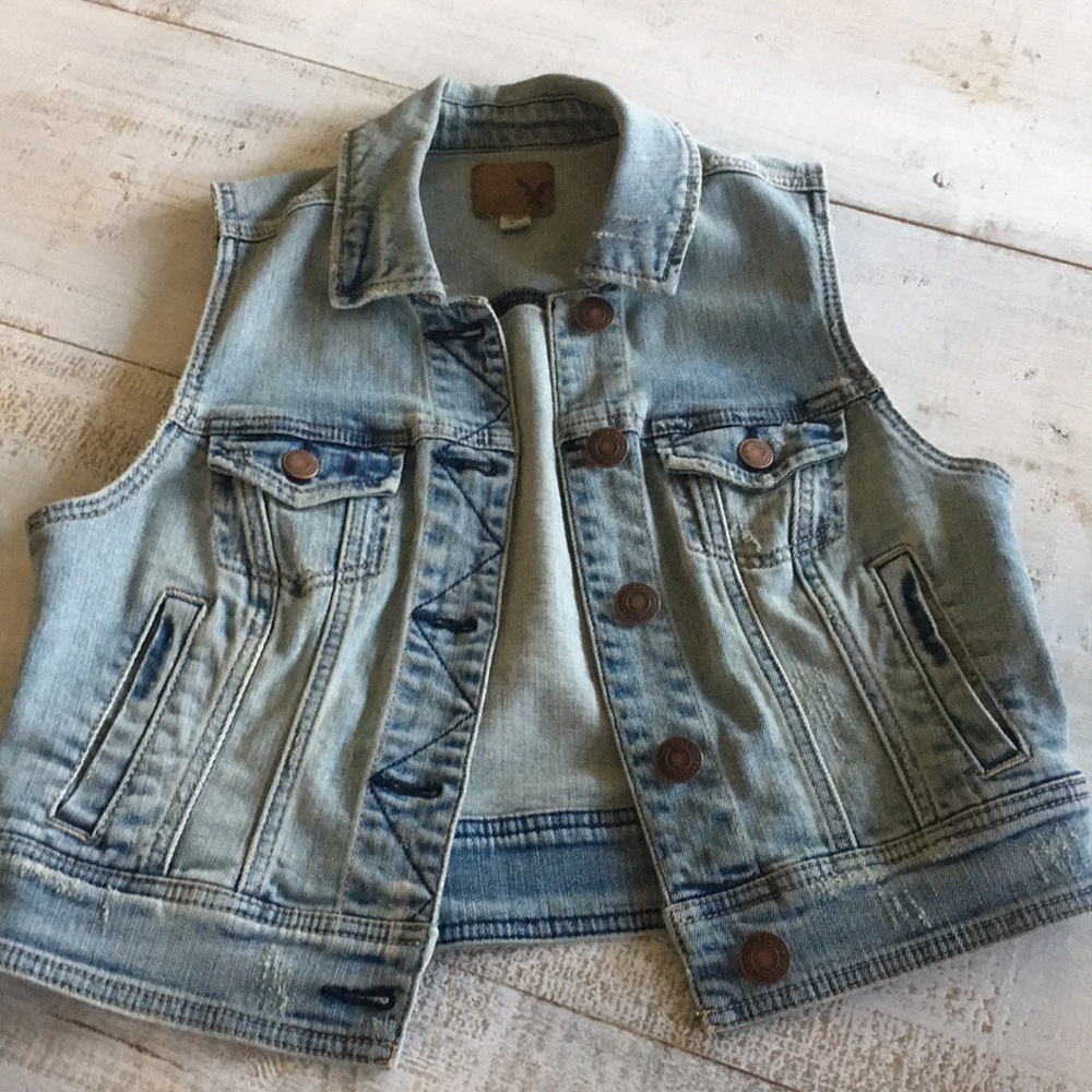 AE Denim Vest